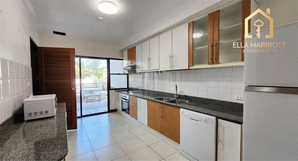 Cat-Friendly 3BR 3BA Condo for Rent at $110K | 280sqm Newly Renovated 7