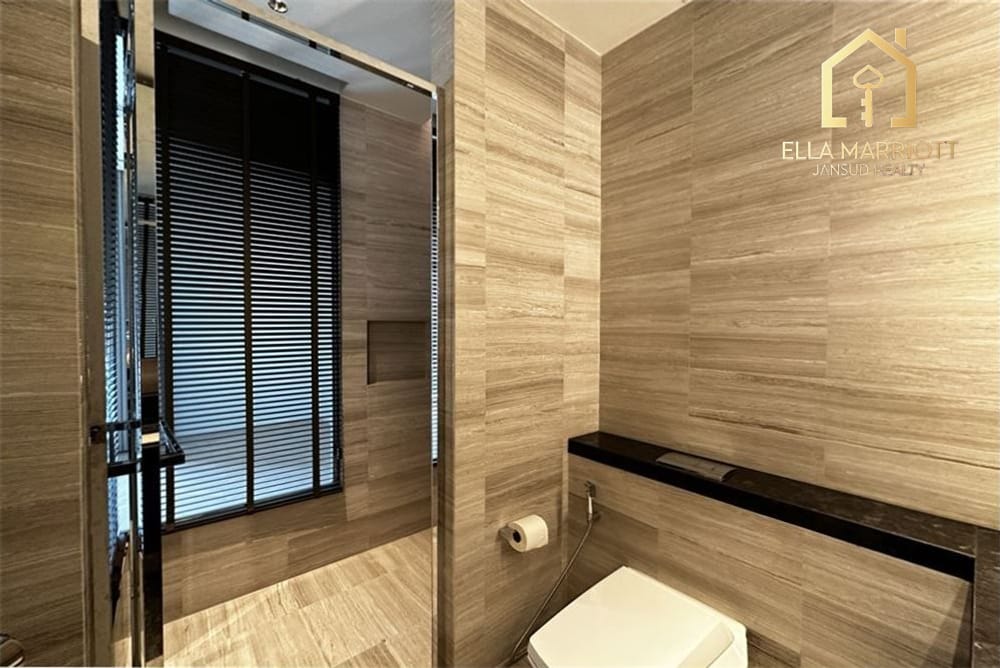 Elegante 2-Zimmer-Eigentumswohnung nahe BTS Saphan Taksin – 16 Gehminuten in Bangkoks Elite-Residenzen 16
