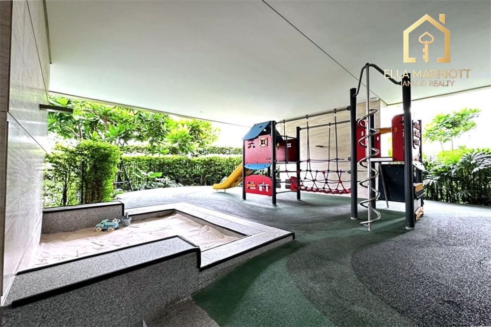 Elegante 2-Zimmer-Eigentumswohnung nahe BTS Saphan Taksin – 16 Gehminuten in Bangkoks Elite-Residenzen 21
