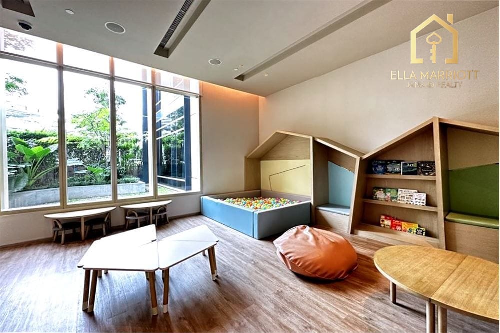 Elegante 2-Zimmer-Eigentumswohnung nahe BTS Saphan Taksin – 16 Gehminuten in Bangkoks Elite-Residenzen 28