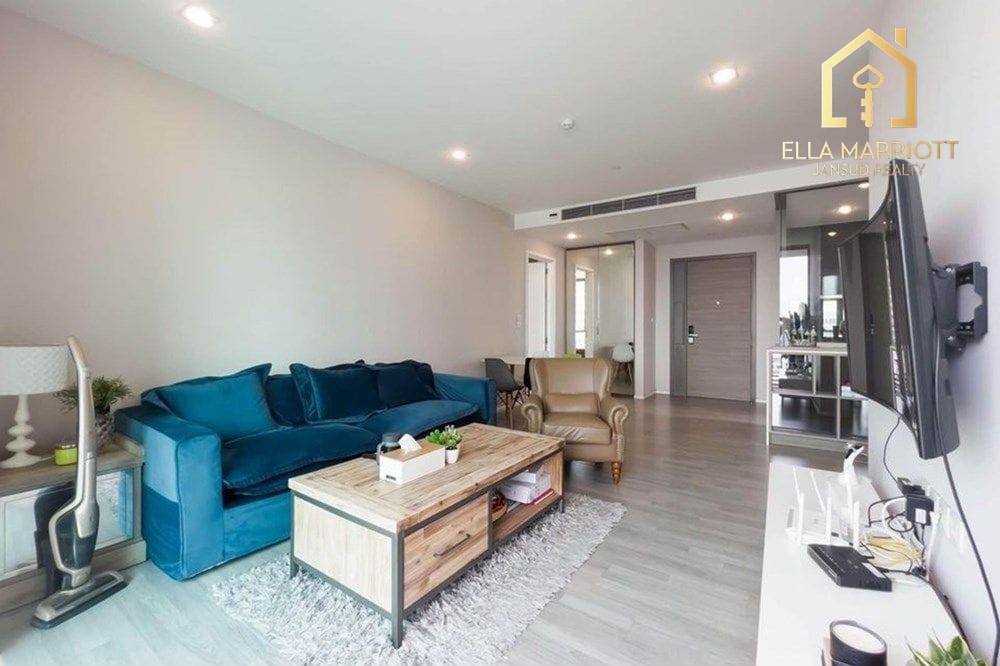 2-Zimmer-Eigentumswohnung in hoher Etage im The Room Sukhumvit 69 – 3 Gehminuten zur BTS Phra Khanong 2
