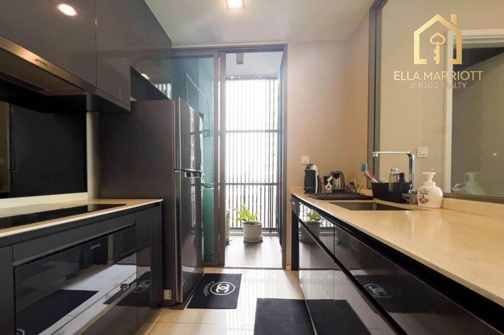 2-Zimmer-Eigentumswohnung in hoher Etage im The Room Sukhumvit 69 – 3 Gehminuten zur BTS Phra Khanong 4