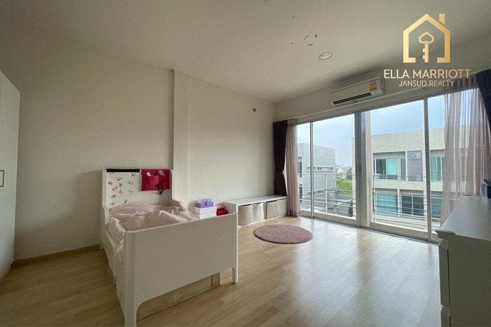 For Rent: 3BR Townhome in Noble Cube Pattanakarn - 200sqm for 50K 10