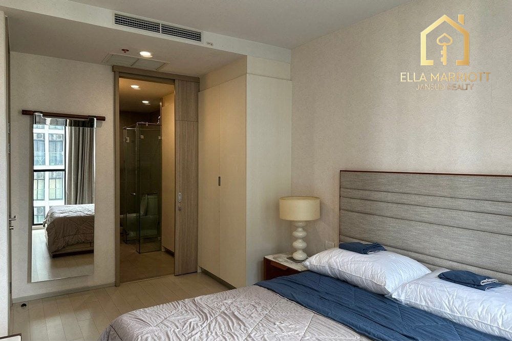 Modern Urban Condo Steps from BTS Phloen Chit in Bangkok 10