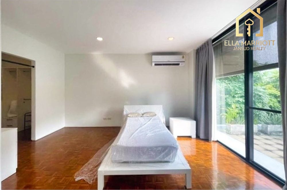 Private Pool House | Thonglor Soi 55 | 400sqm 4BR 5BA | 7