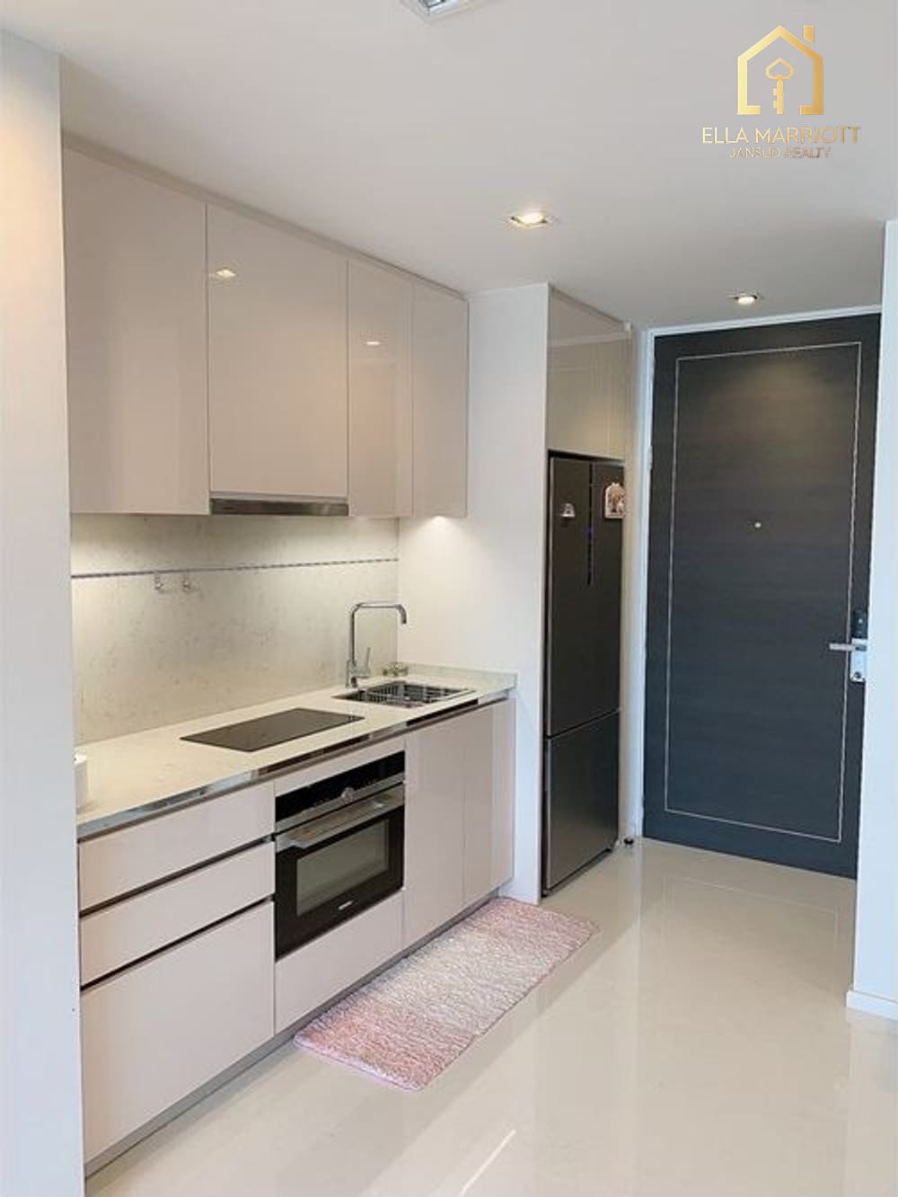 1-Bedroom Condo at The Bangkok Sathon — 2 min walk to BTS Surasak 4