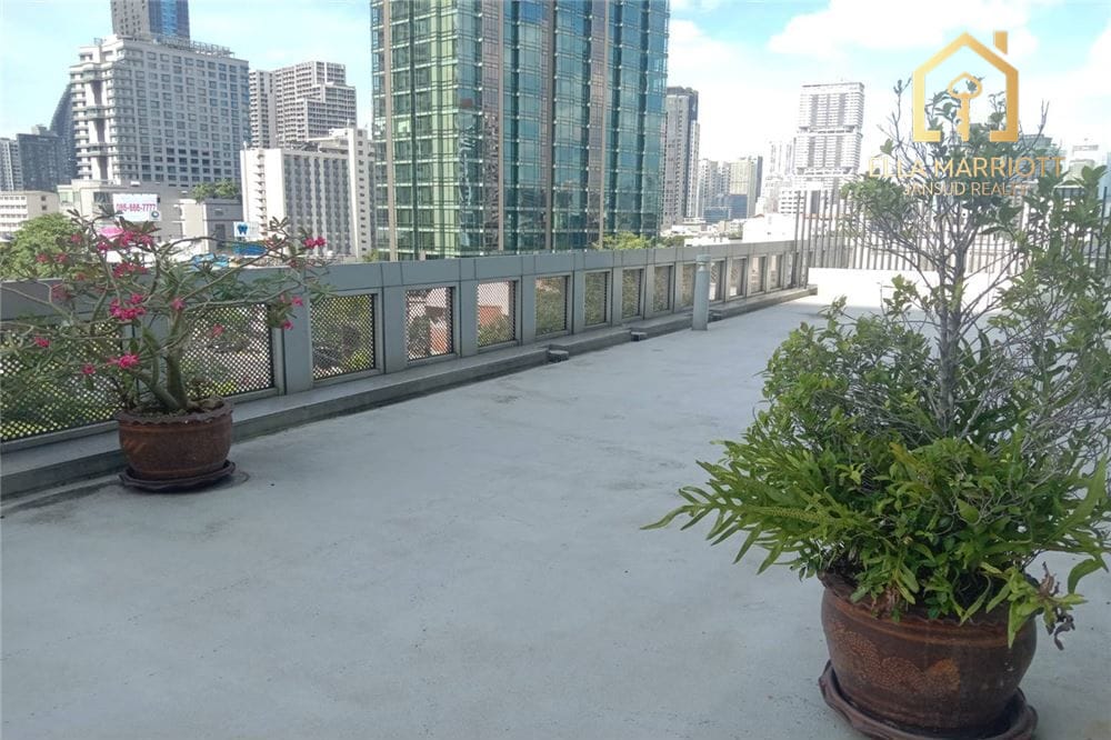 3-Bedroom Condo for Rent near BTS Thonglor 6