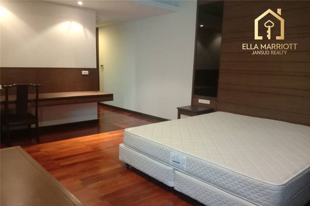 3-Bedroom Condo for Rent near BTS Thonglor 8