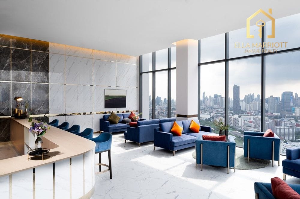 Chic Bangkok Condo: Urban Living Redefined 15