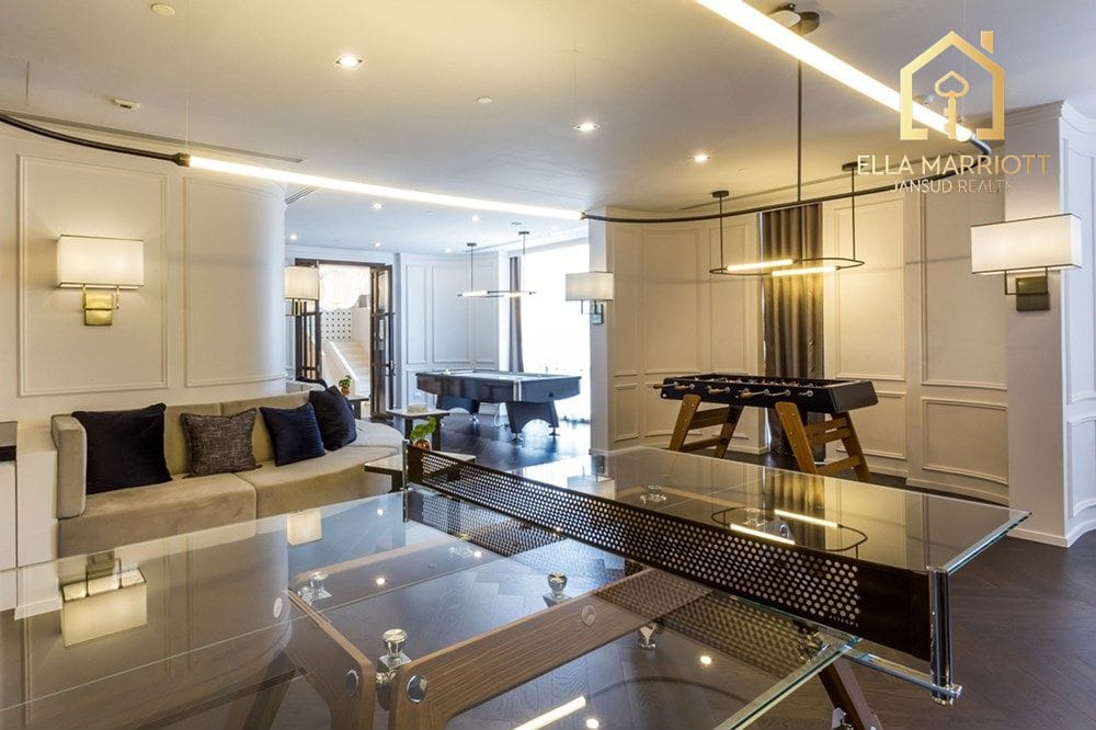 2-Bedroom Condo at MUNIQ LANGSUAN — 18 min walk to BTS Ratchadamri 16