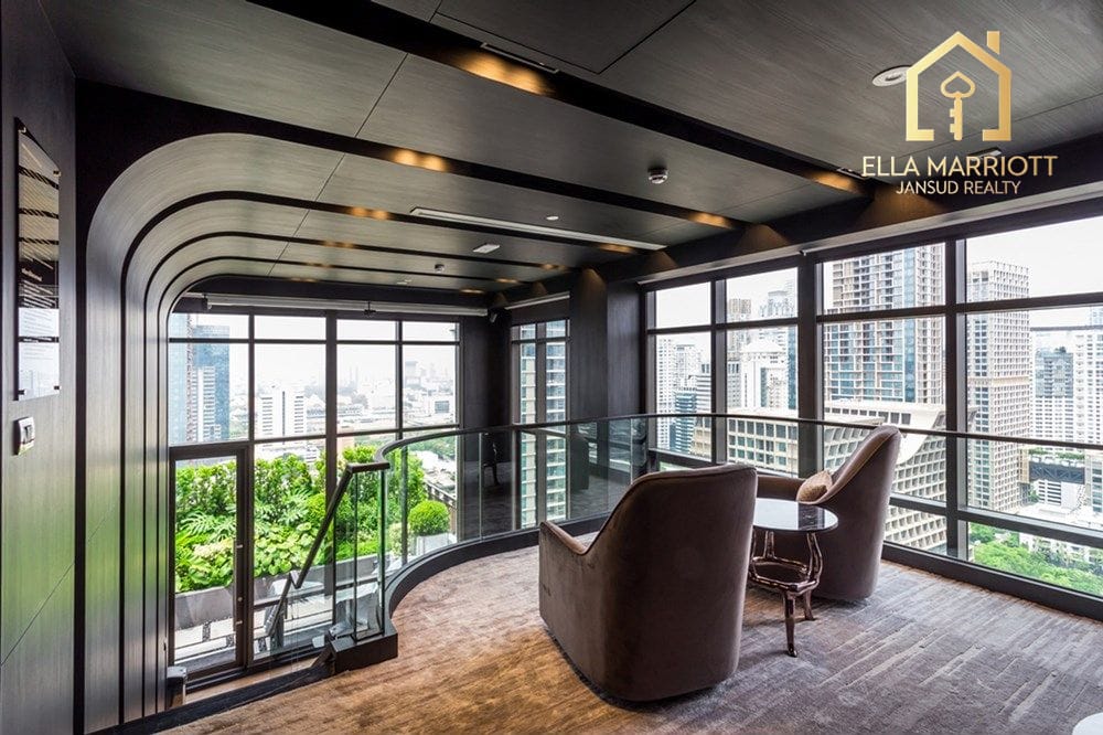 2-Bedroom Condo at MUNIQ LANGSUAN — 18 min walk to BTS Ratchadamri 24