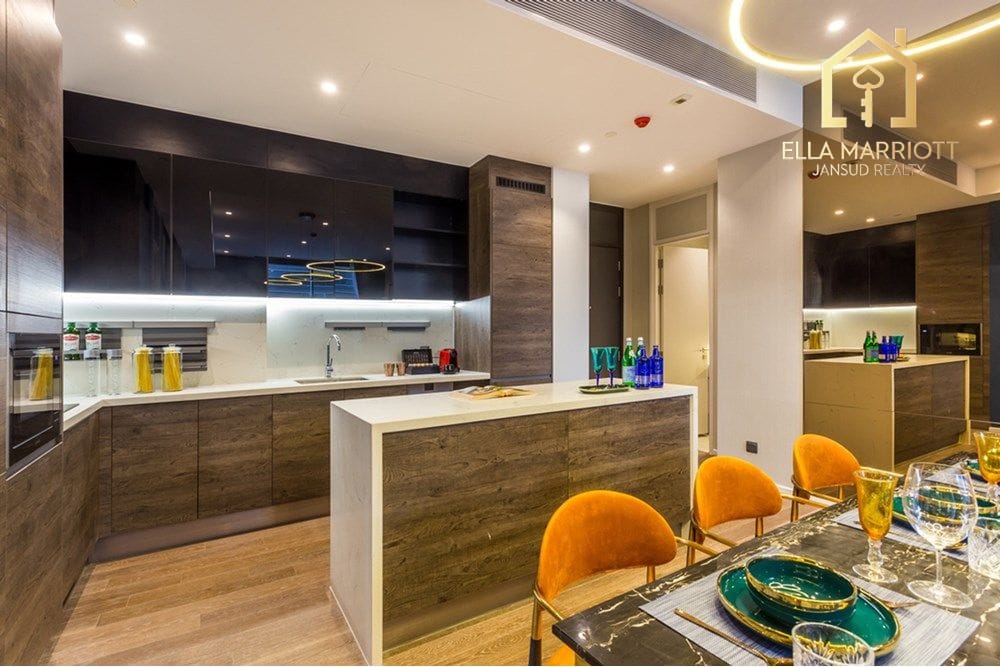 2-Bedroom Condo at MUNIQ LANGSUAN — 18 min walk to BTS Ratchadamri 5