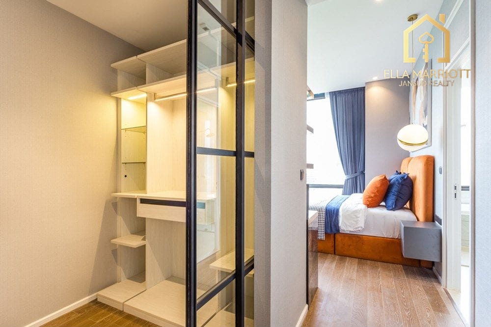 2-Bedroom Condo at MUNIQ LANGSUAN — 18 min walk to BTS Ratchadamri 9