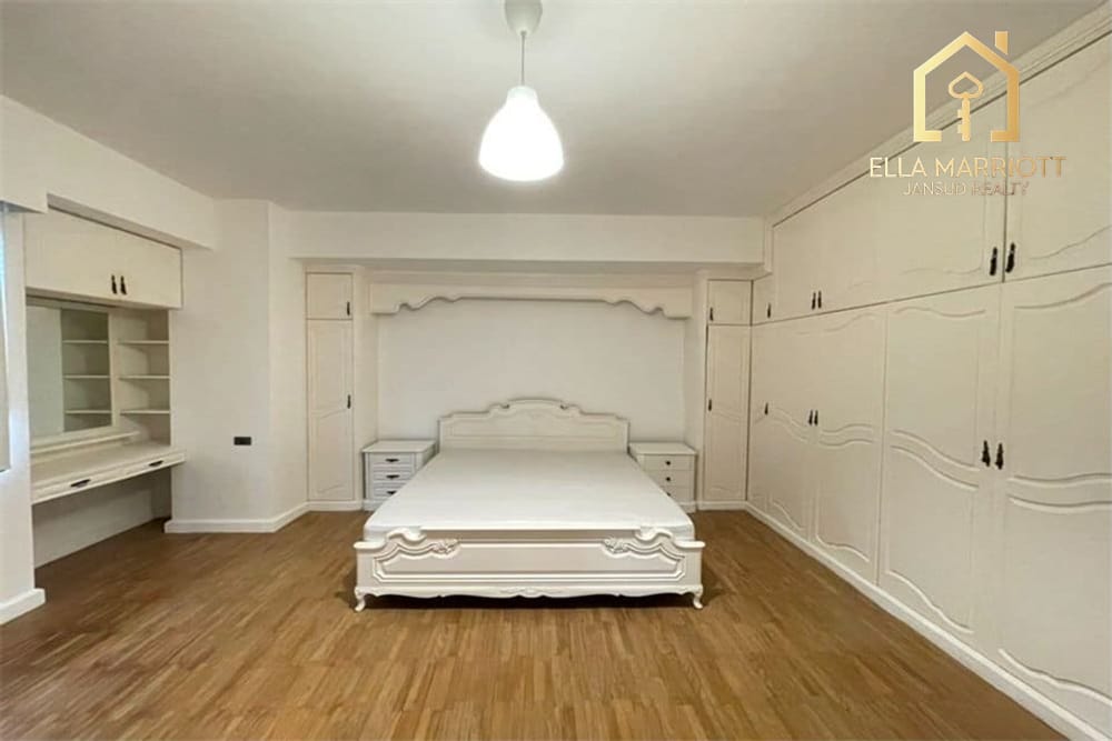 Thonglor | Newly Reno 300sqm 3BR | Pets All Sizes | Near BTS 6