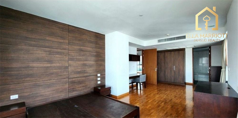 Geräumige 245m² Eigentumswohnung mit 3+1 Schlafzimmern in Asoke | Haustierfreundlich | Nähe BTS & MRT 5