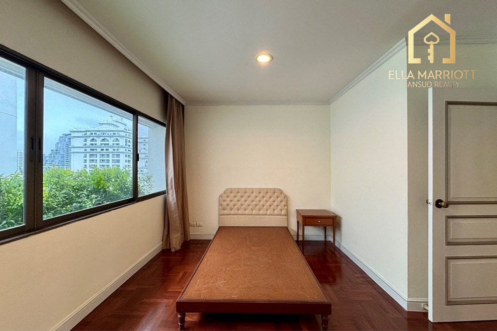 3-Bedroom Condo for Rent - Duplex Penthouse with Private Garden 11
