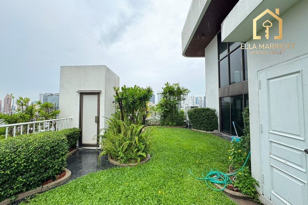 3-Bedroom Condo for Rent - Duplex Penthouse with Private Garden 15