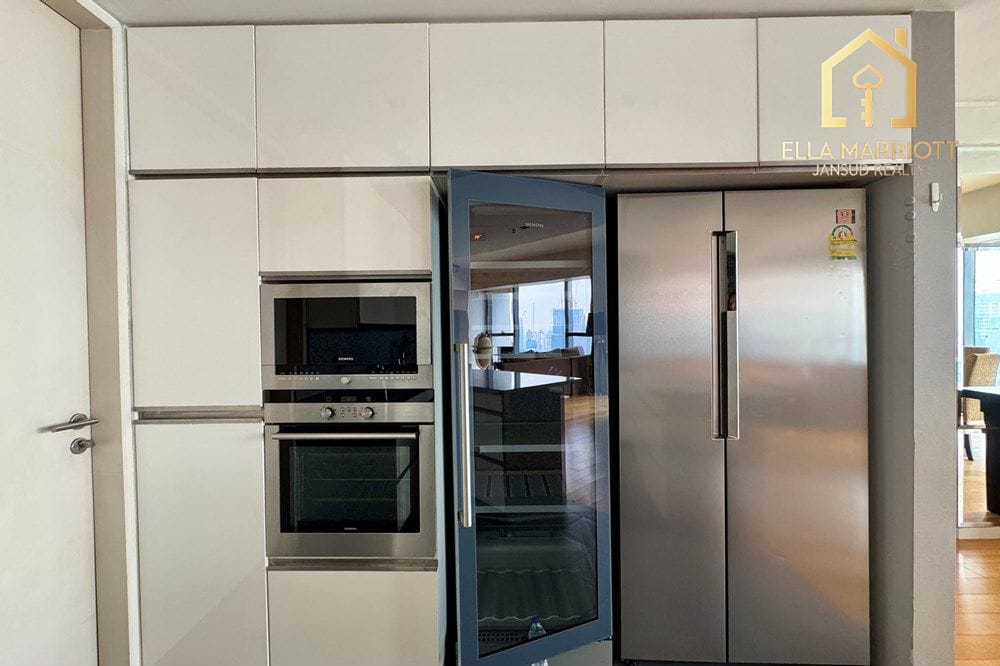 3-Bedroom Condo at The Met near BTS Chong Nonsi — 10 mins walk 15