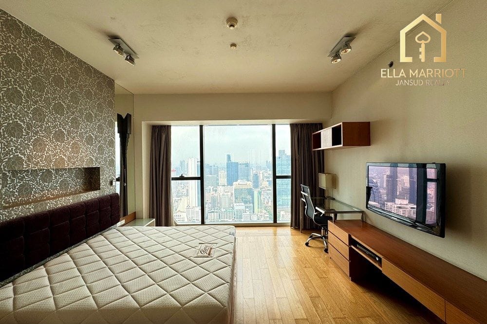 3-Bedroom Condo at The Met near BTS Chong Nonsi — 10 mins walk 6
