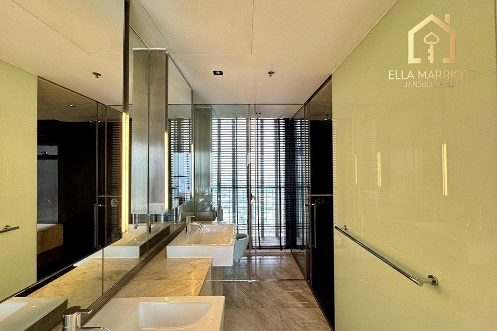 3-Bedroom Condo at The Met near BTS Chong Nonsi — 10 mins walk 16