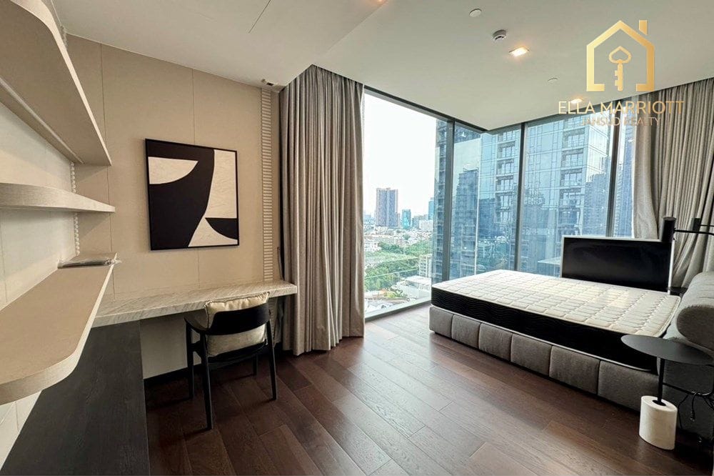3-Bedroom Condo at LAVIQ Sukhumvit 57 — 6 min walk to BTS Thong Lo 7