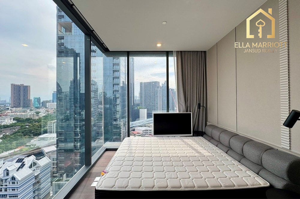 3-Bedroom Condo at LAVIQ Sukhumvit 57 — 6 min walk to BTS Thong Lo 8