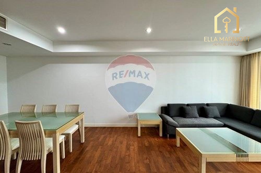 3-Bedroom Condo at Baan Siri 24 — 10 min walk to BTS Phrom Phong 10