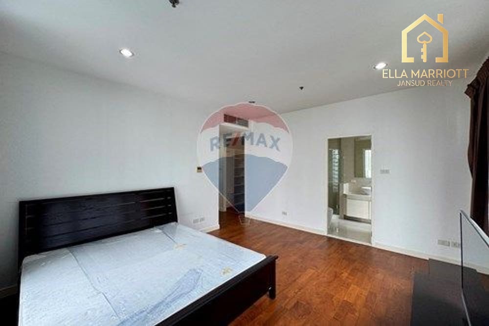 3-Bedroom Condo at Baan Siri 24 — 10 min walk to BTS Phrom Phong 5