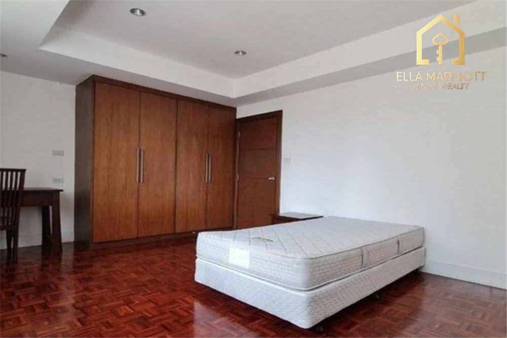 3 Bedroom Low-Rise Apartment for Rent in Sukhumvit, Phrom Phong 10