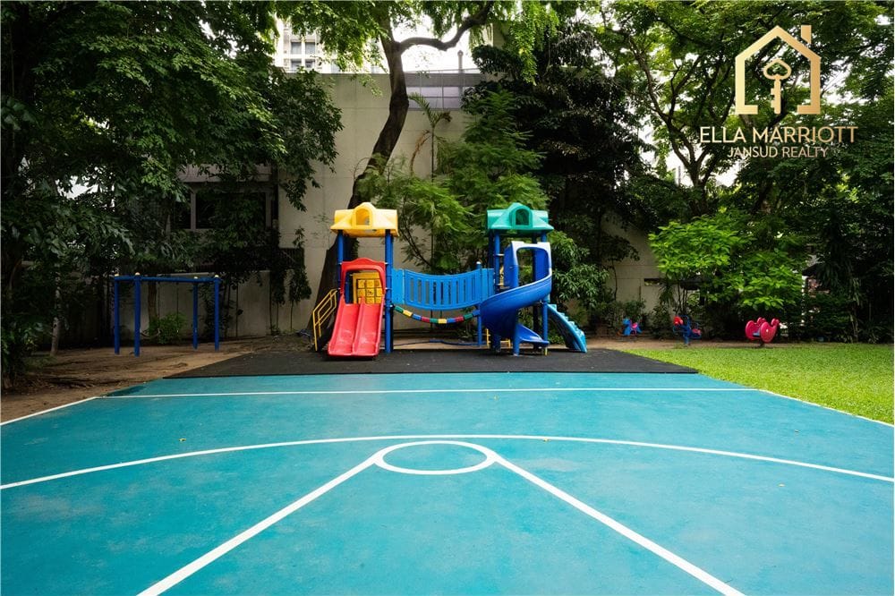 3 Bedroom Low-Rise Apartment for Rent in Sukhumvit, Phrom Phong 18