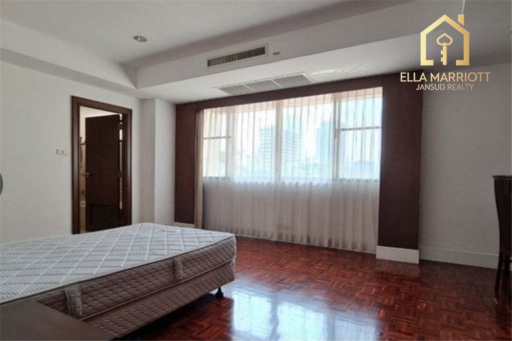 3 Bedroom Low-Rise Apartment for Rent in Sukhumvit, Phrom Phong 9