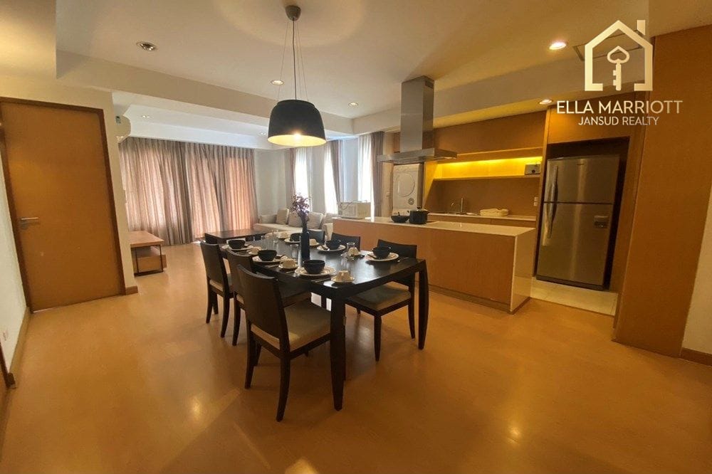 Luxurious Sukhumvit Condo for Rent: 3 Bed, 160m² 3