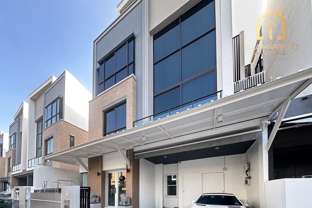 Luxuriöses Stadthaus in Suan Luang – Modernes Wohnen mit pulsierenden Annehmlichkeiten 2
