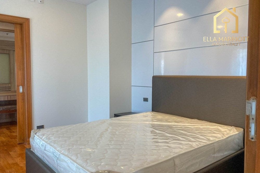 4 bed for rent pet friendly BTS Nana -Asoke near Queen Sirikit Park 18