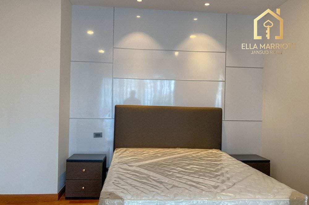 4 bed for rent pet friendly BTS Nana -Asoke near Queen Sirikit Park 19