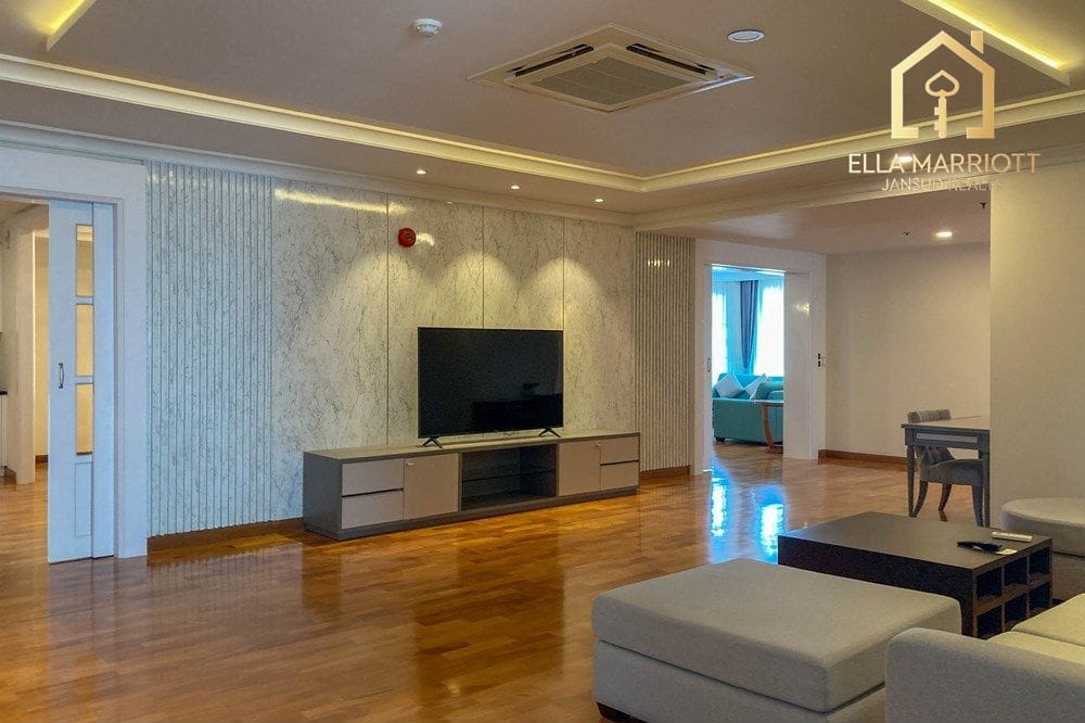 4 bed for rent pet friendly BTS Nana -Asoke near Queen Sirikit Park 31
