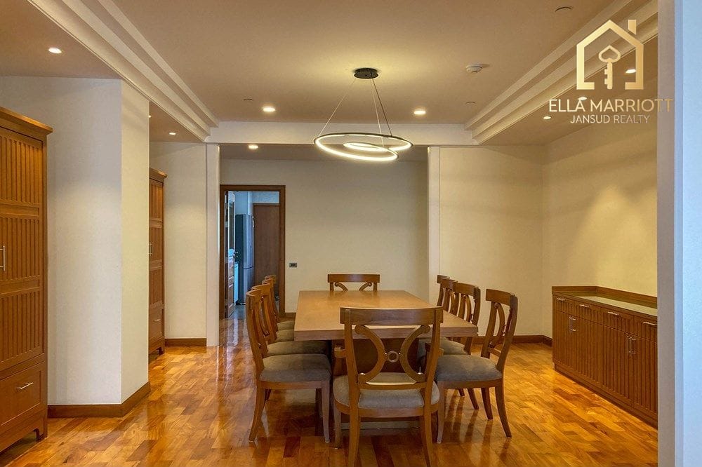 4 bed for rent pet friendly BTS Nana -Asoke near Queen Sirikit Park 4
