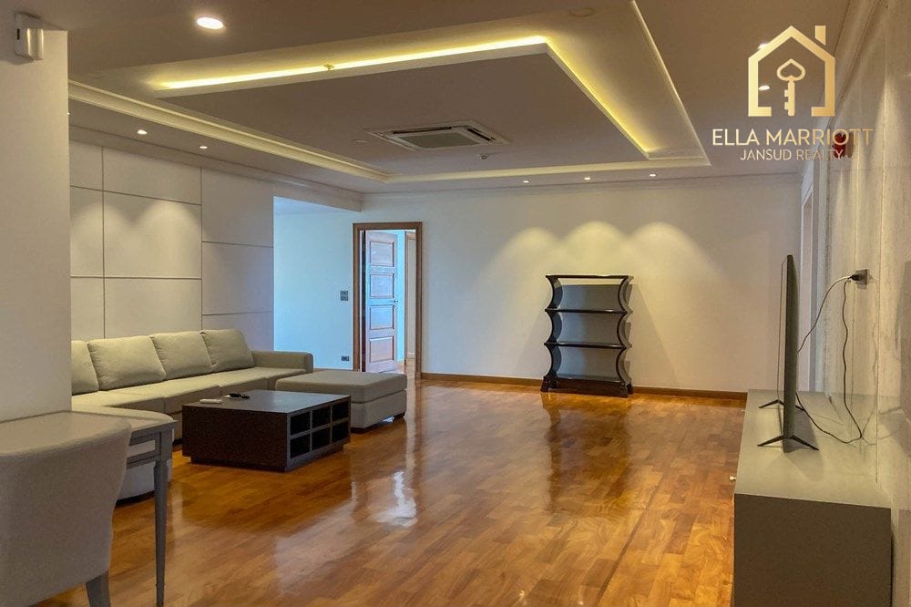 4 bed for rent pet friendly BTS Nana -Asoke near Queen Sirikit Park 6
