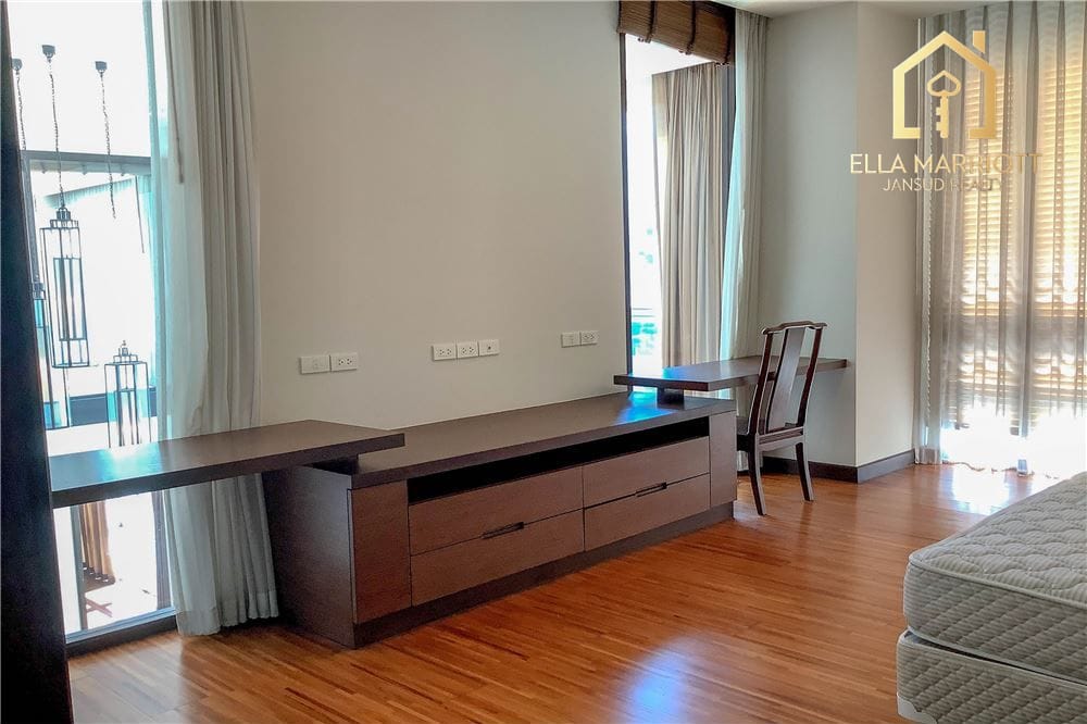 Luxury 550sqm Duplex Sky Villa for Rent near Thonglor BTS - 4+1 Bedrooms 11