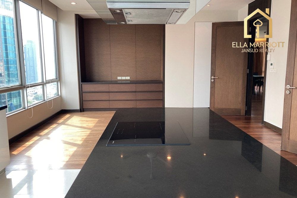 Luxury 550sqm Duplex Sky Villa for Rent near Thonglor BTS - 4+1 Bedrooms 12