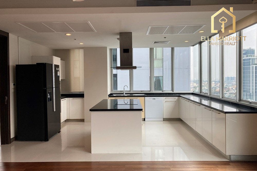Luxury 550sqm Duplex Sky Villa for Rent near Thonglor BTS - 4+1 Bedrooms 18