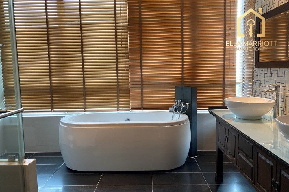 Luxury 550sqm Duplex Sky Villa for Rent near Thonglor BTS - 4+1 Bedrooms 46