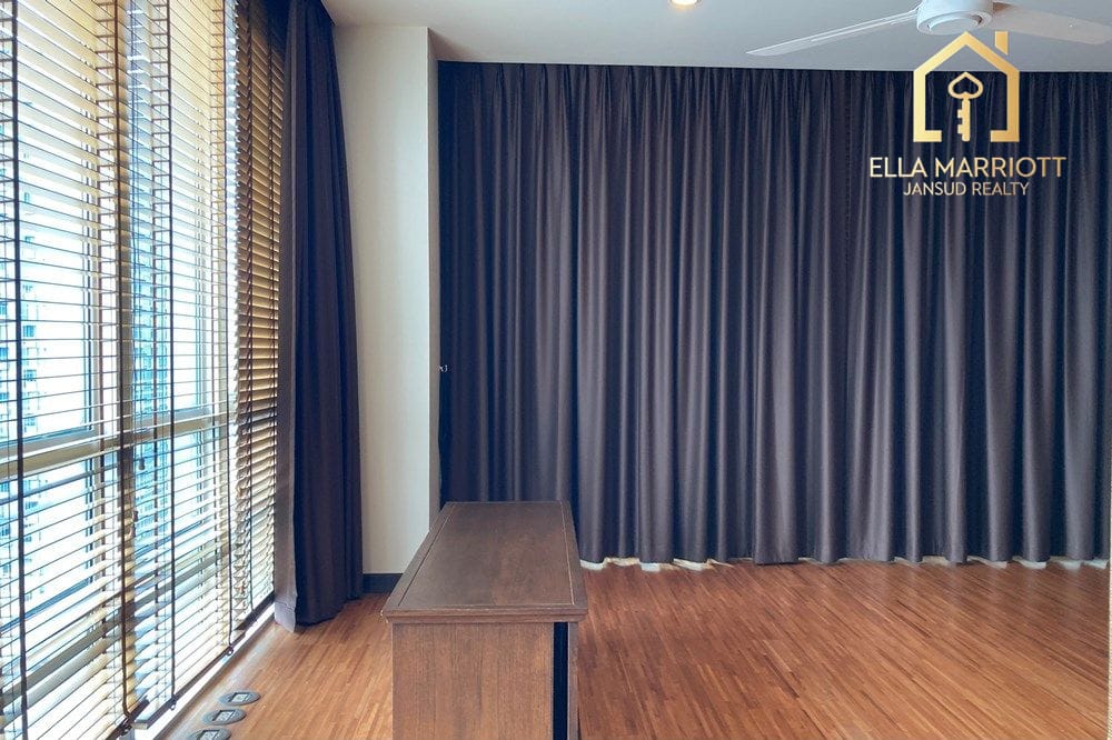 Luxury 550sqm Duplex Sky Villa for Rent near Thonglor BTS - 4+1 Bedrooms 50