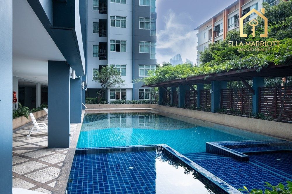 2-Bed Condo Steps from MRT Phra Ram 9 in Bangkok Hub 25