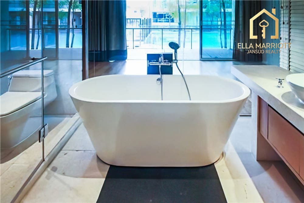 4-Bedroom Condo at Ficus Lane — 6 min walk to BTS Phra Khanong 11