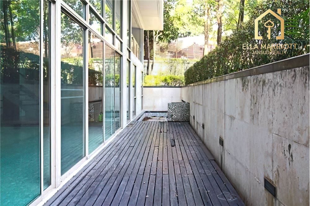 4-Bedroom Condo at Ficus Lane — 6 min walk to BTS Phra Khanong 13