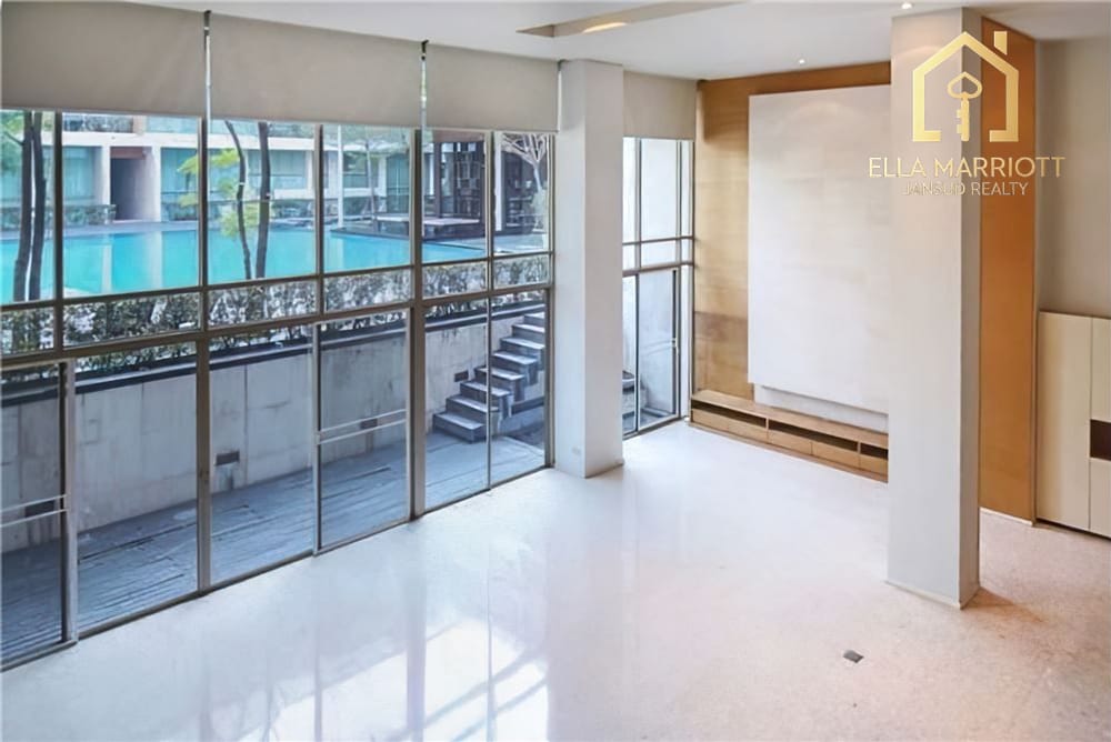 4-Bedroom Condo at Ficus Lane — 6 min walk to BTS Phra Khanong 4