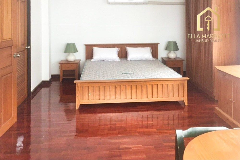 3-Bedroom Detached House in Sukhumvit 65 12