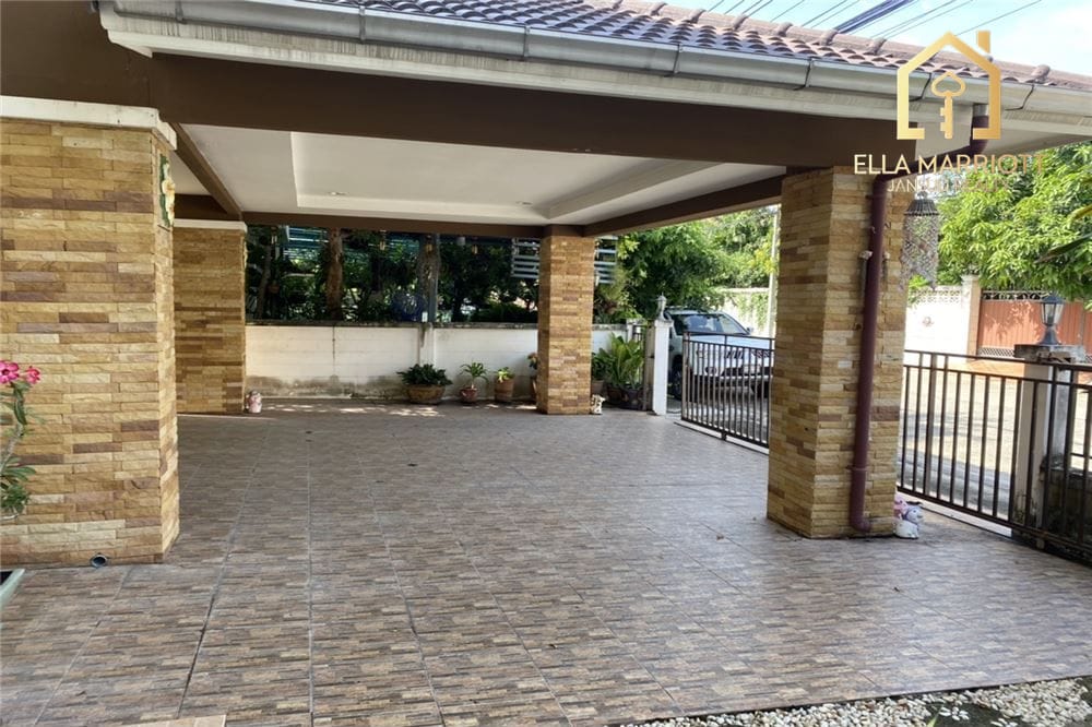 Luxury Detached House for Sale in Phum Siri, Klong 7 - 4.59 Million THB 7
