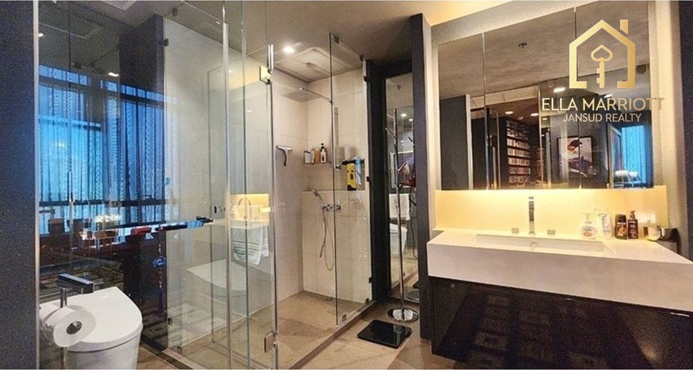 3-Bedroom Condo at The River — 9 min walk to BTS Charoen Nakhon 47
